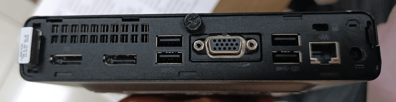 HP EliteDesk Mini — vue arrière (DisplayPort, VGA, USB)